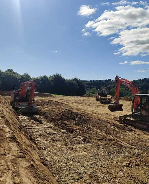 Alto TP a réalisé le terrassement pour la construction du manège du centre équestre de Saint-Coulitz dans le Finistère